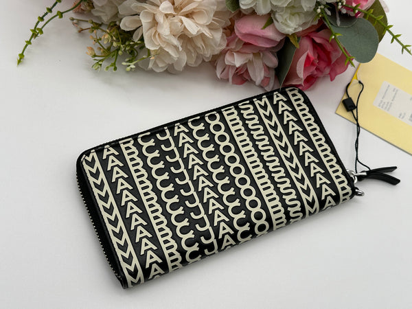 Authentic Marc Jacobs Monogram Leather Continental Wallet