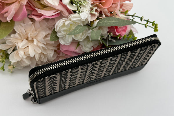 Authentic Marc Jacobs Monogram Jaquard Continental Wristlet Wallet