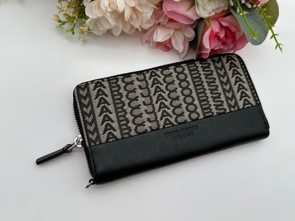 Authentic Marc Jacobs Monogram Jaquard Continental Wristlet Wallet