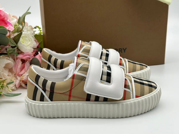 Authentic Burberry Kids Beige Mark Check Low Top Canvas Sneaker Shoes  Size US 3 EU 35
