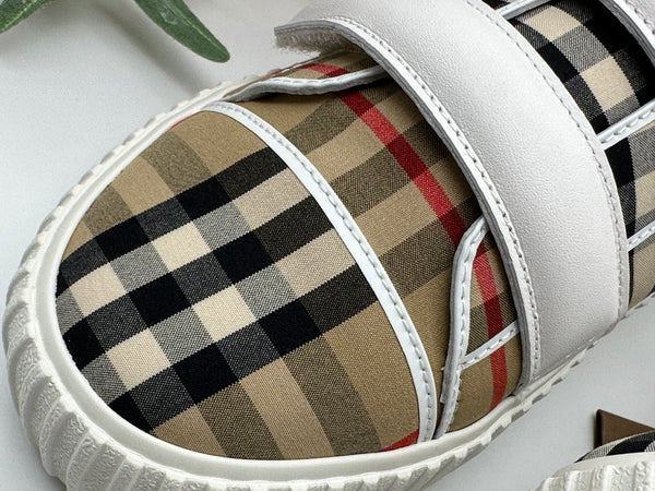 Authentic Burberry Kids Beige Mark Check Low Top Canvas Sneaker Shoes  Size US 3 EU 35