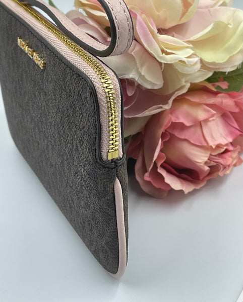 MICHAEL KORS Jet Set Travel Large Wristlet