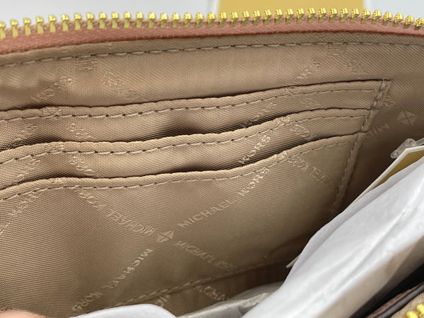 MICHAEL KORS Jet Set Travel Large Wristlet