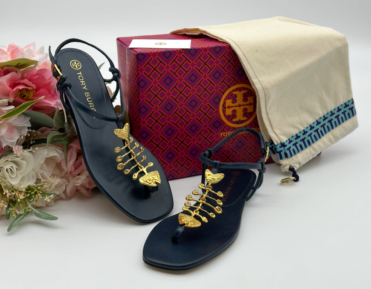 Authentic Tory Burch Capri Fish Sandal Size 6.5