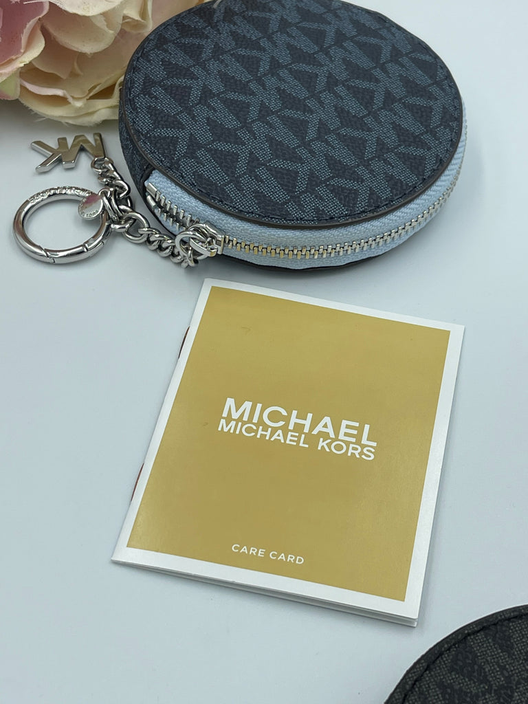 Amazon.com: Michael Kors Logo Wallet and Keychain Gift Set (Admiral Blue) :  Clothing, Shoes & Jewelry