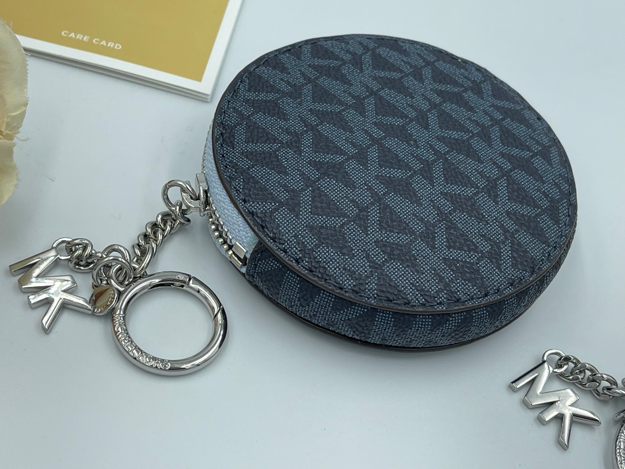 Michael Kors Jet Set Round Coin Pouch Key Ring – Ximena's